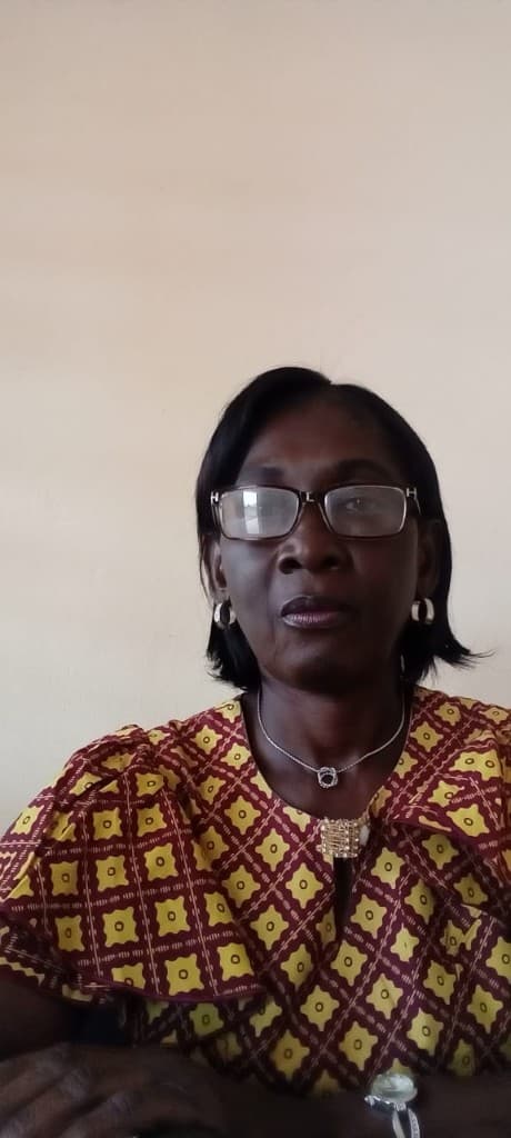 Portrait de N'GUESSAN AMELA APOLLINE, Directrice des Études du Collège Privé Tranlefet de Bouaké